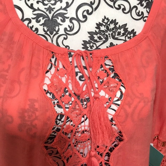 Top - Picture 3 of 5